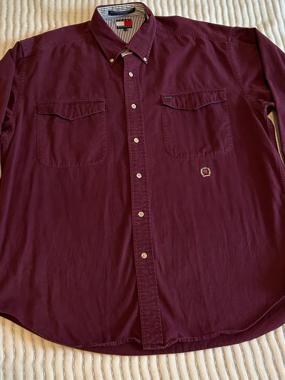 Tommy Hilfiger Men’s Burgundy Long-Sleeve Button-Down Shirt